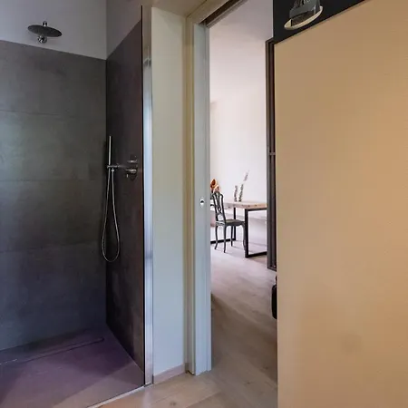 La Casa 570 *